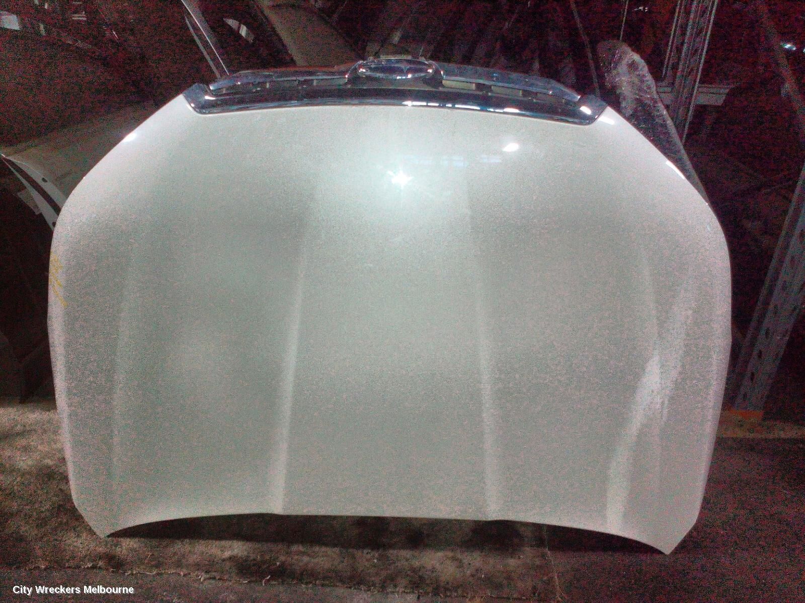 SUBARU FORESTER 2016 Bonnet
