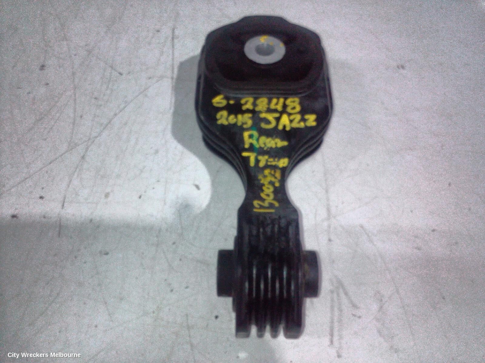 HONDA JAZZ 2015 Mount