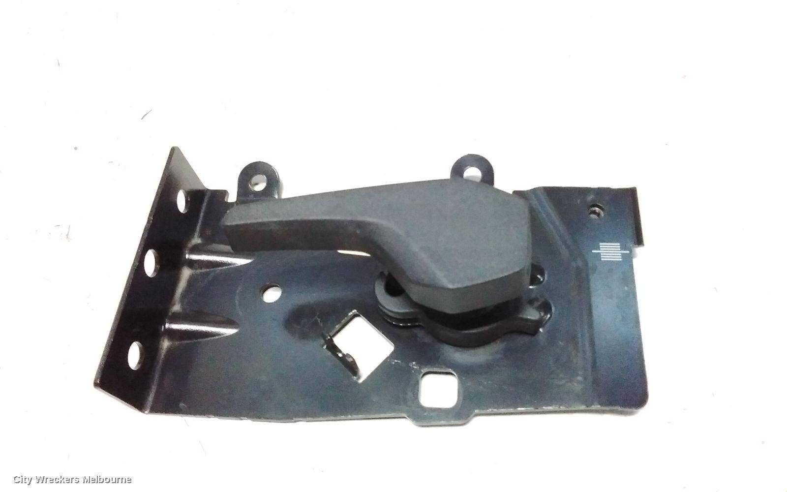 AUDI Q7 2023 Bonnet Release