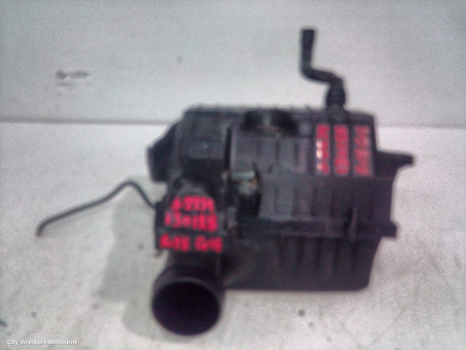 VOLKSWAGEN GOLF 2018 Air Cleaner/Box