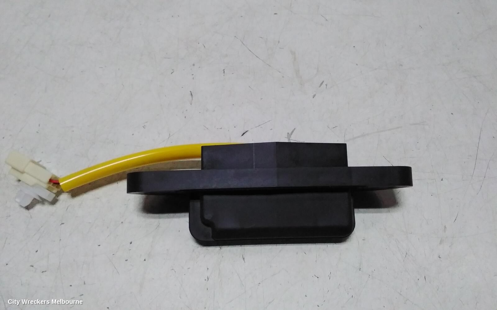 MITSUBISHI OUTLANDER 2024 Tailgate Handle