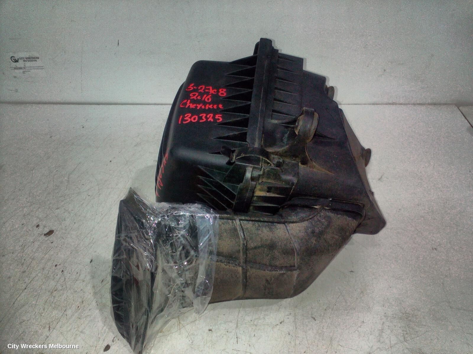 JEEP GRANDCHEROKEE 2016 Air Cleaner/Box