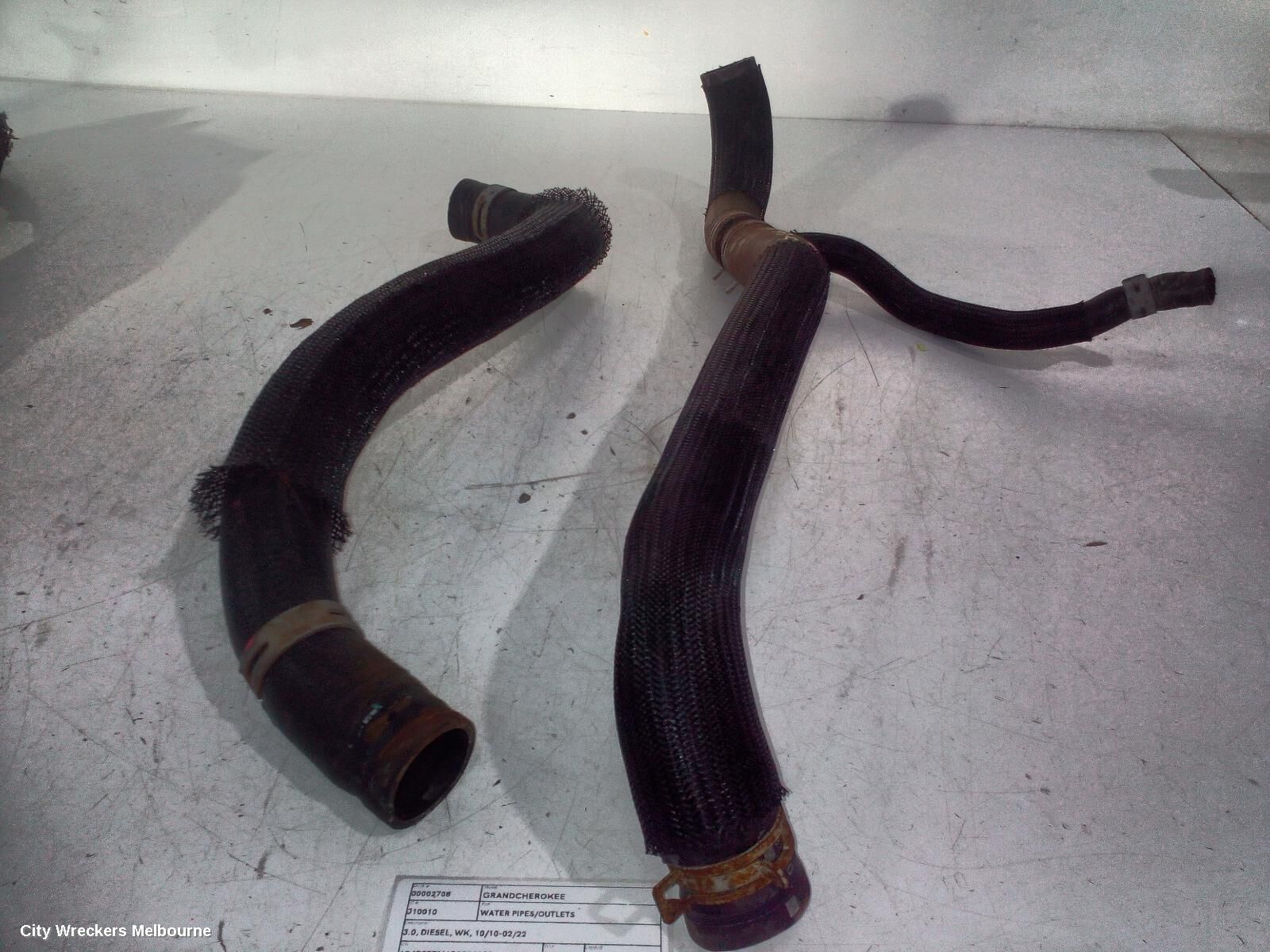 JEEP GRANDCHEROKEE 2016 Water Pipes/Outlets