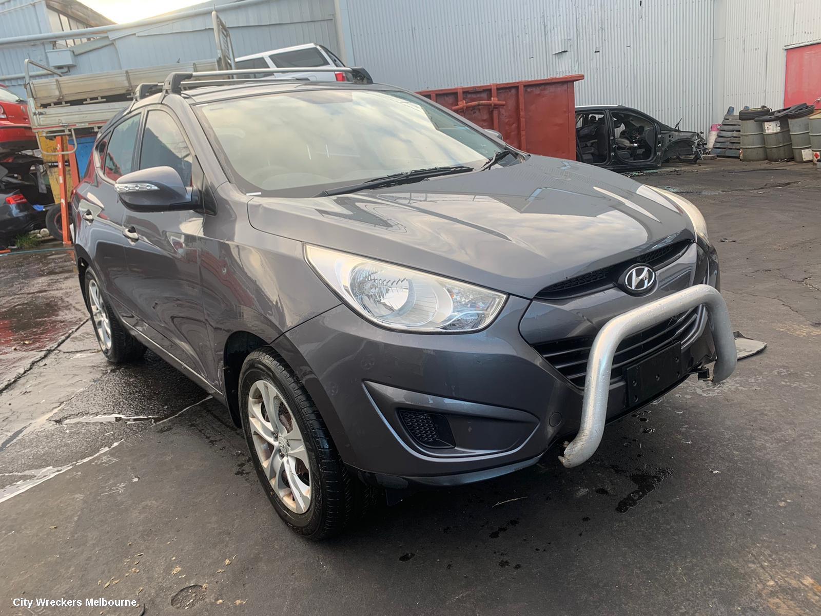 HYUNDAI IX35 2010 Left Driveshaft