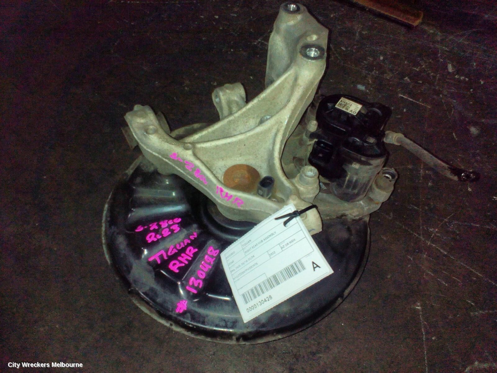 VOLKSWAGEN TIGUAN 2023 Right Rear Hub Assembly