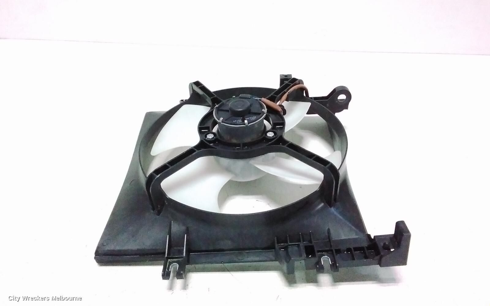 SUBARU OUTBACK 2015 Fan