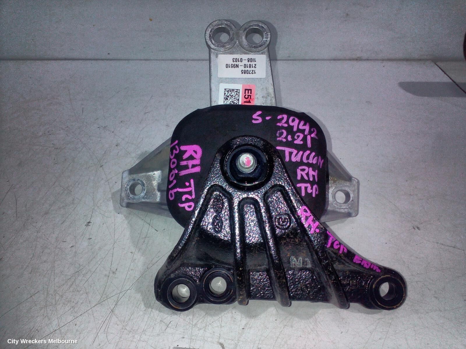 HYUNDAI TUCSON 2021 Mount