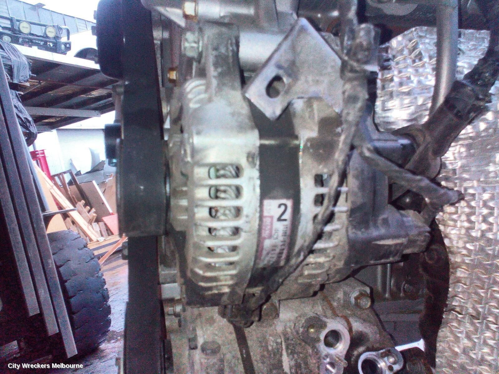 KIA SORENTO 2012 Alternator