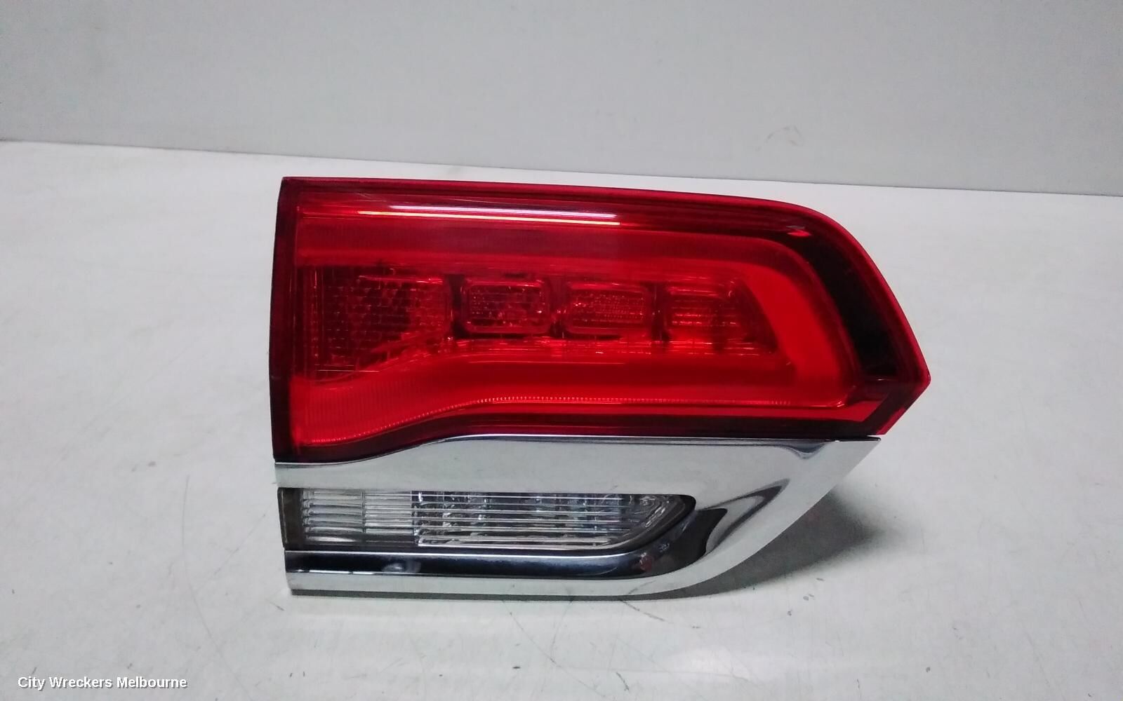 JEEP GRANDCHEROKEE 2016 Rear Garnish