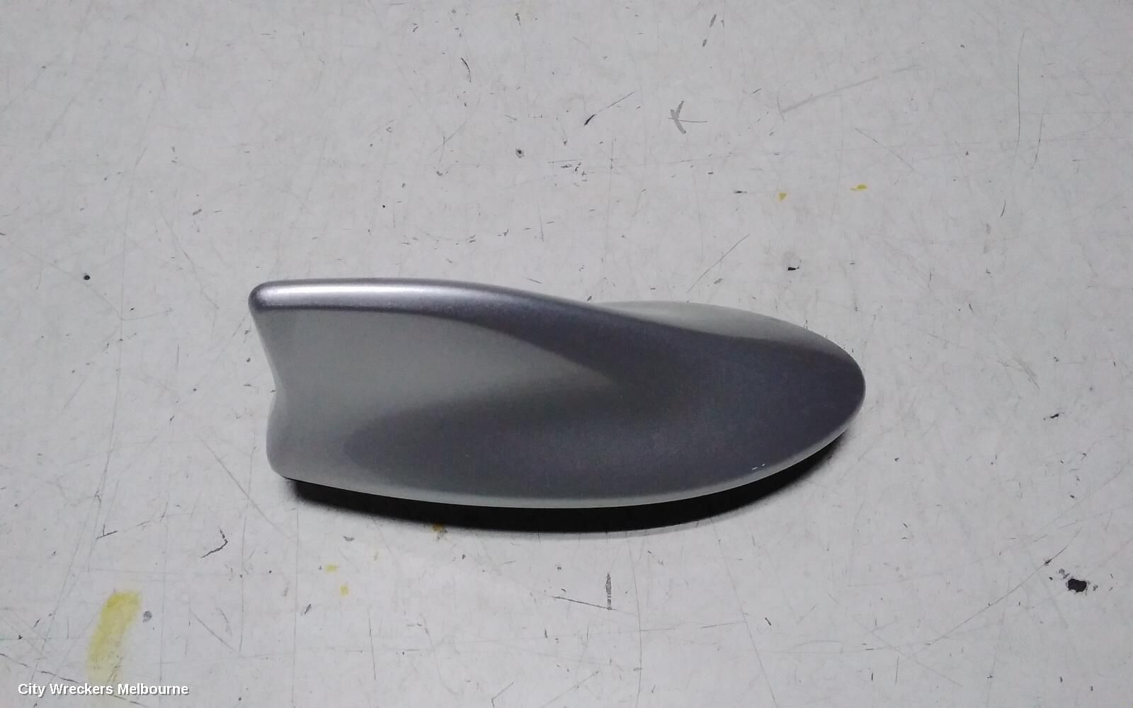 TOYOTA CAMRY 2023 Antenna
