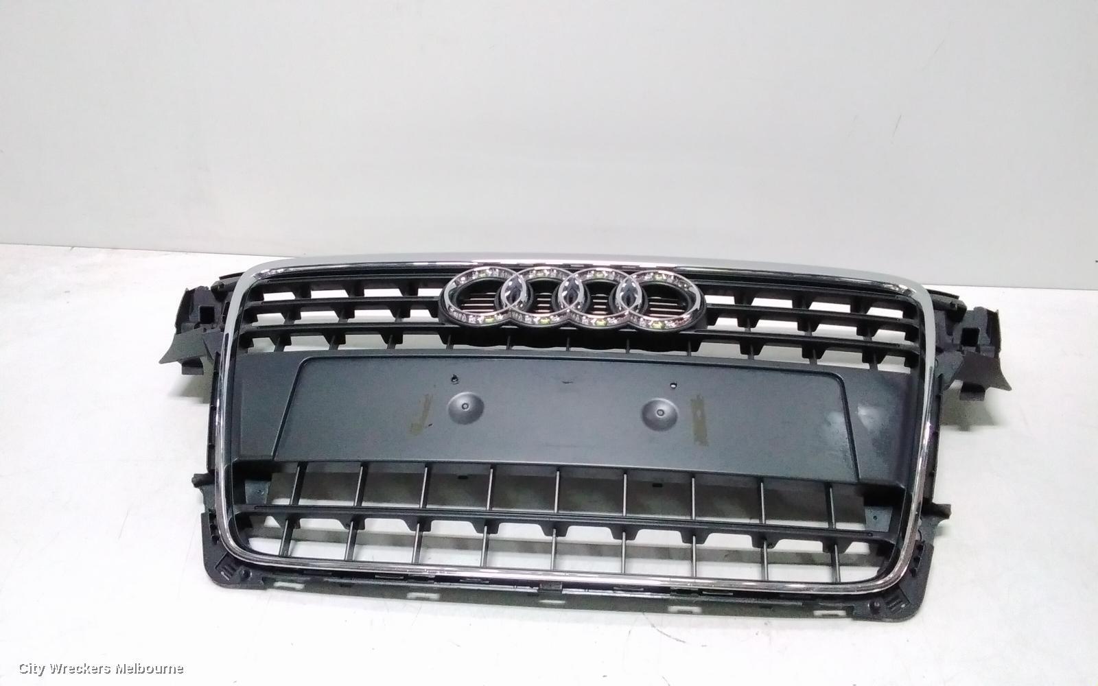 AUDI A4 2008 Grille