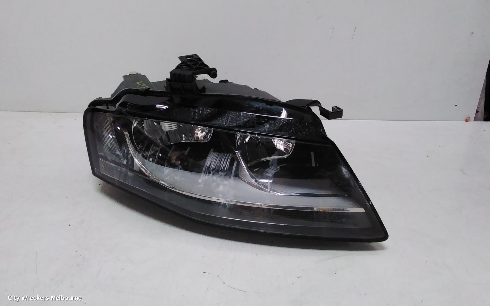 AUDI A4 2008 Right Headlamp