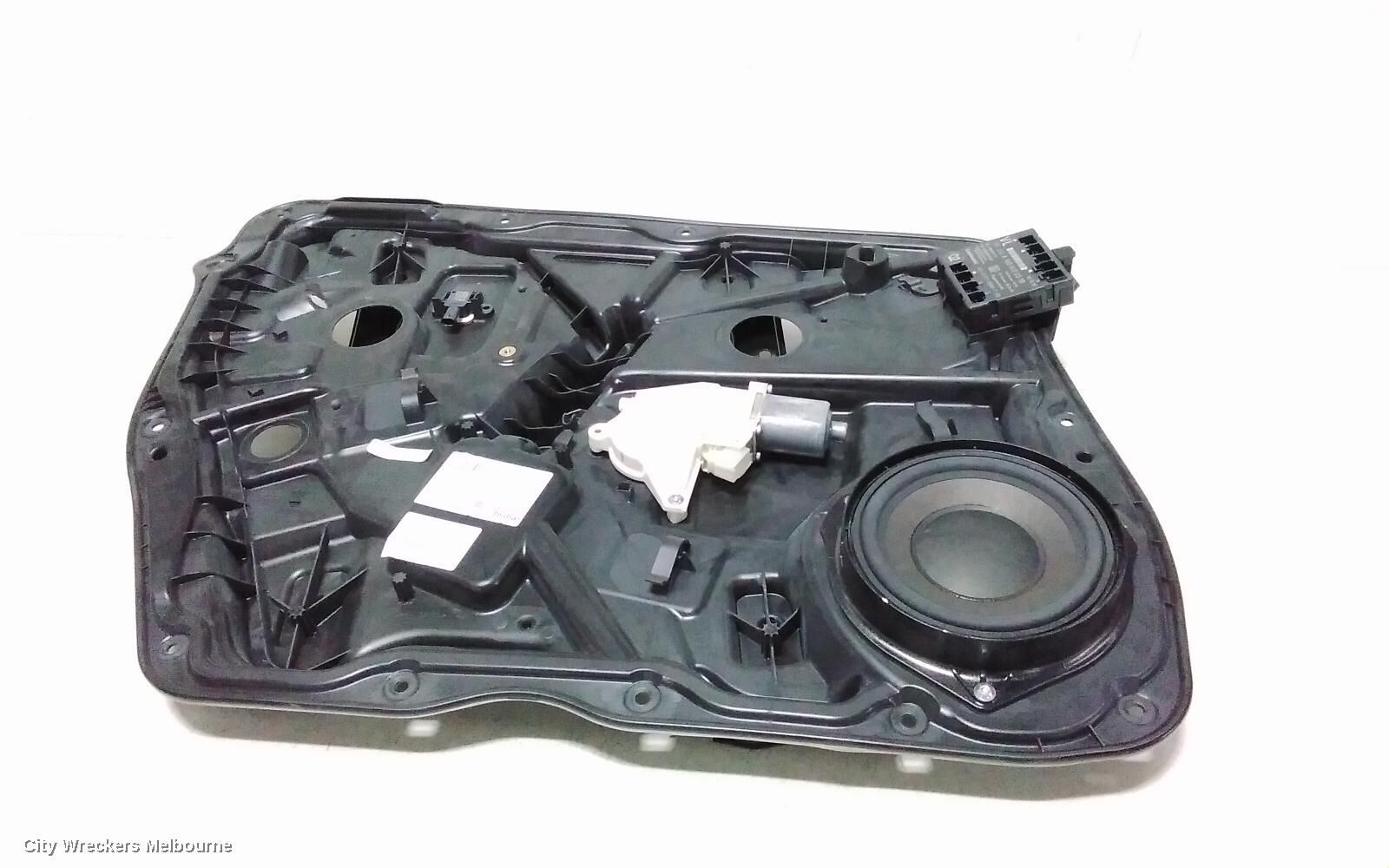 MERCEDES GLE CLASS 2017 Left Front Window Reg/Motor