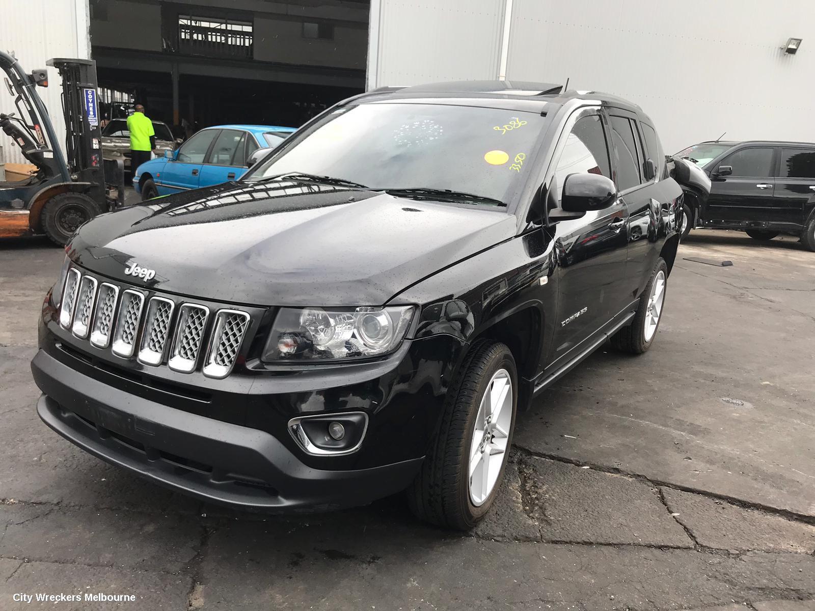 JEEP COMPASS 2013 Radiator Support