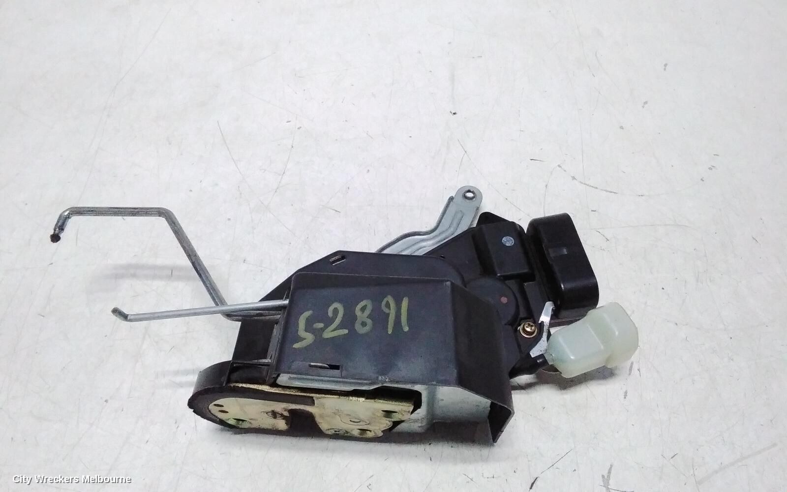 TOYOTA RAV4 2002 Door/Boot/Gate Lock
