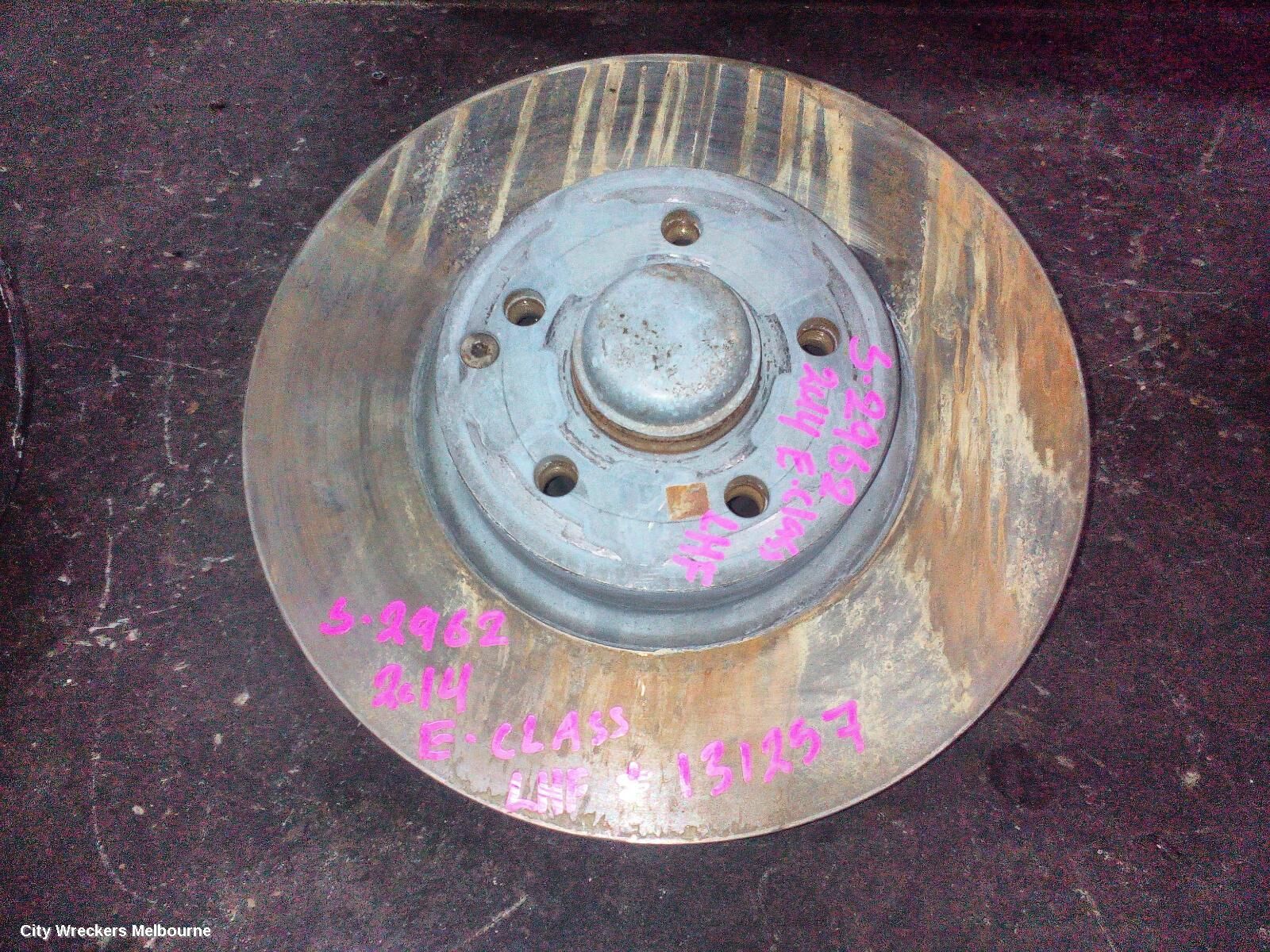 MERCEDES E CLASS 2014 Left Front Hub Assembly
