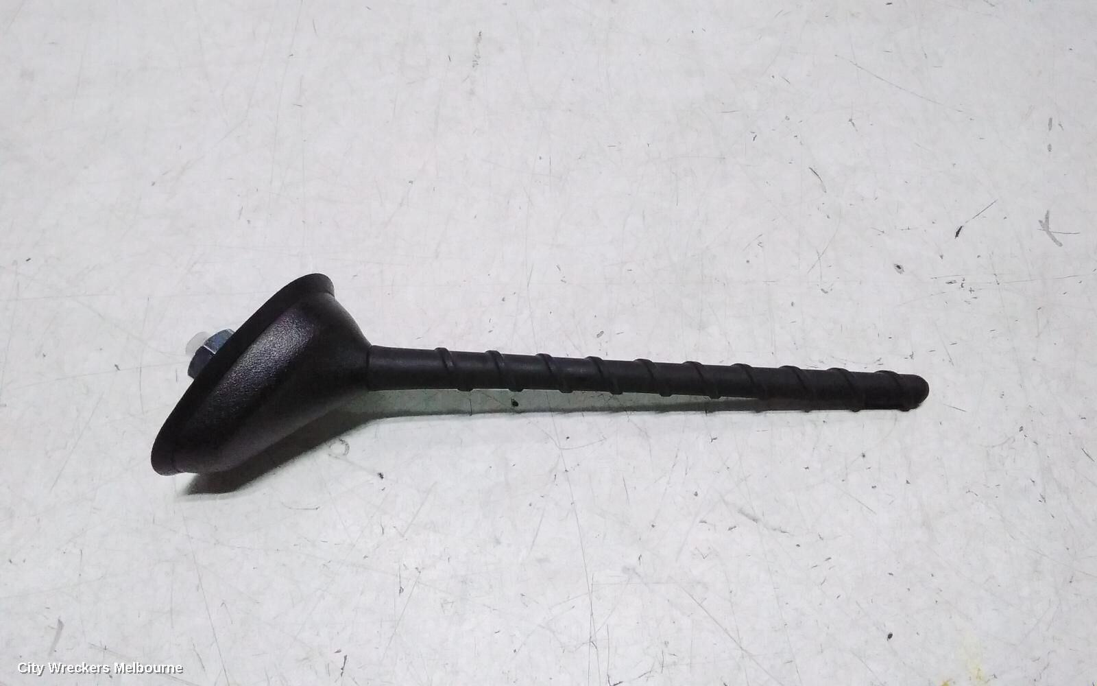 HYUNDAI ACCENT 2016 Antenna
