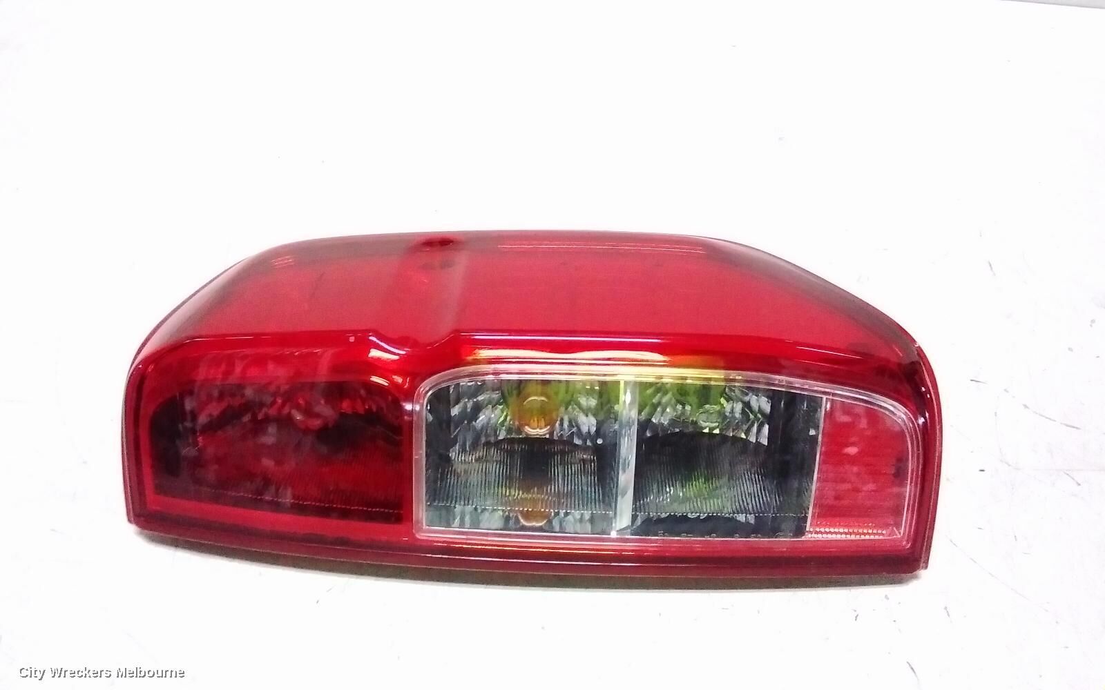 NISSAN NAVARA 2011 Right Taillight