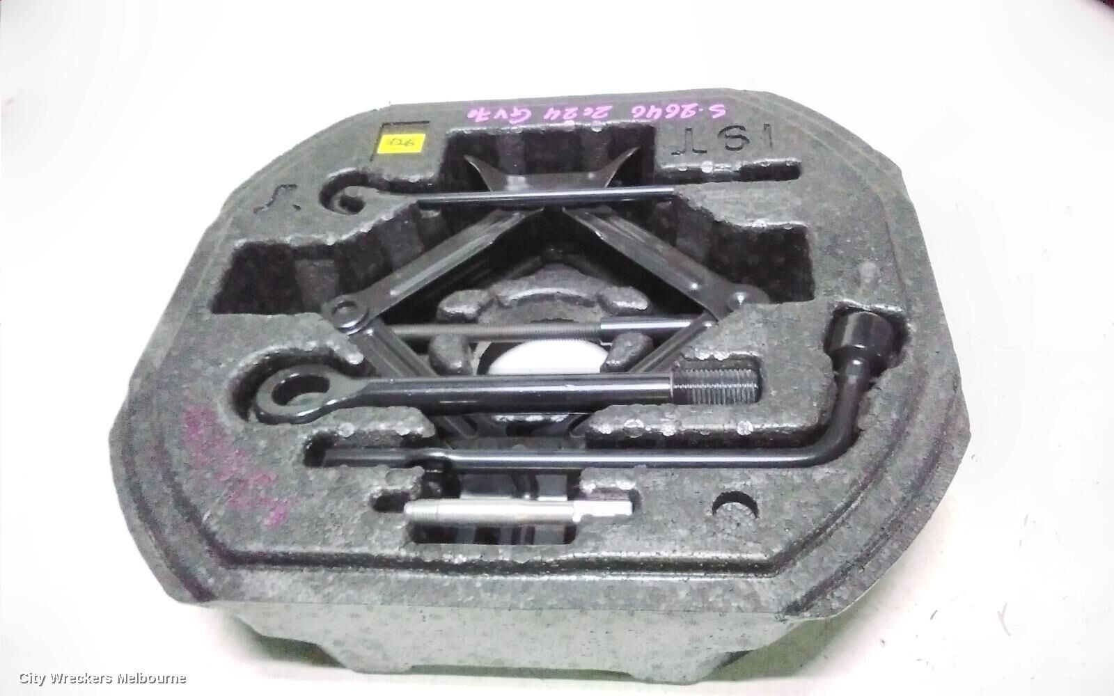 GENESIS GV70 2024 Jack/Tool Kit