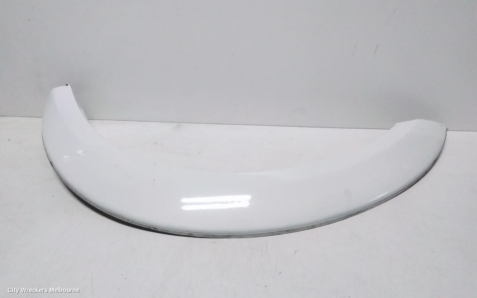 MITSUBISHI TRITON 2013 Wheel Arch Flare