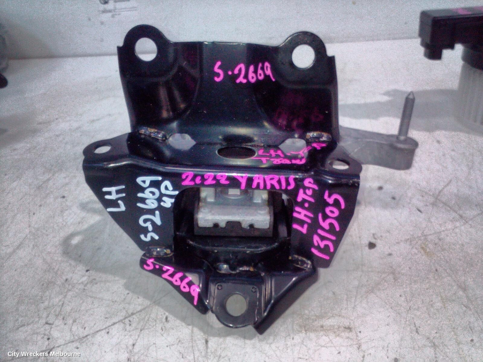 TOYOTA YARIS 2022 Mount