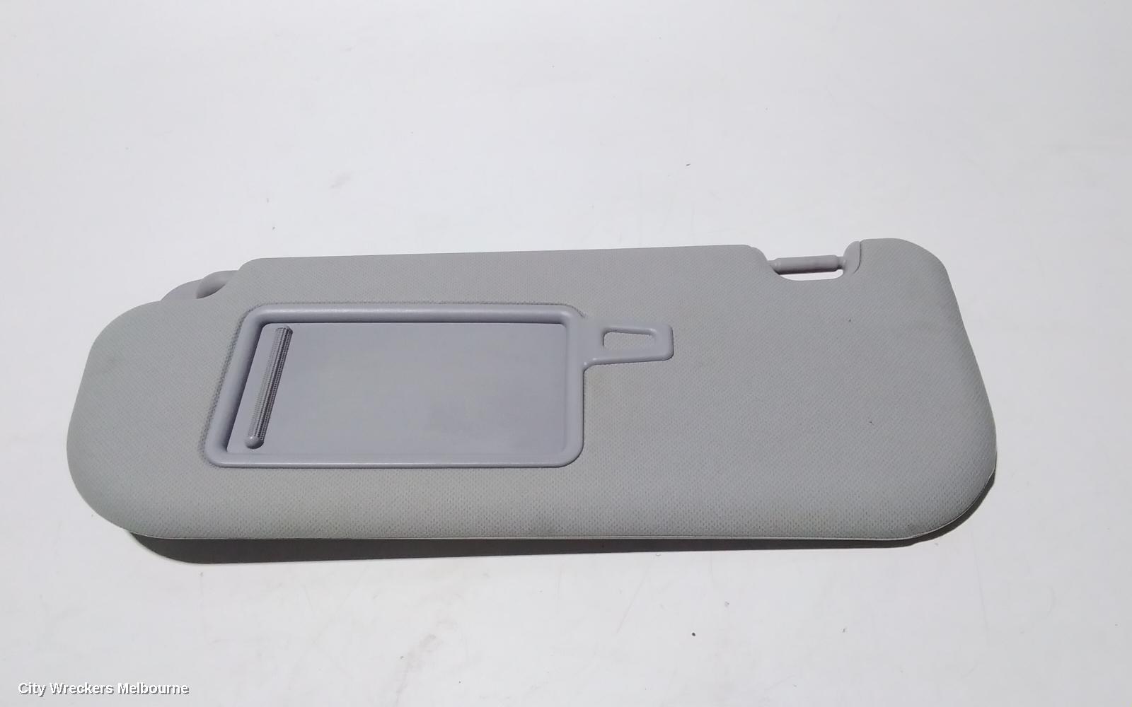 HYUNDAI I30 2013 Sunvisor