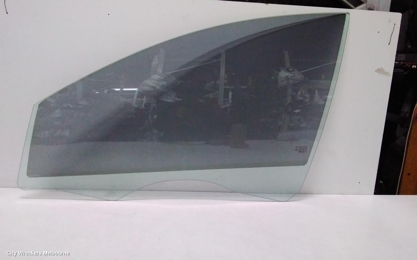 HOLDEN COMMODORE 2010 Left Front Door Window