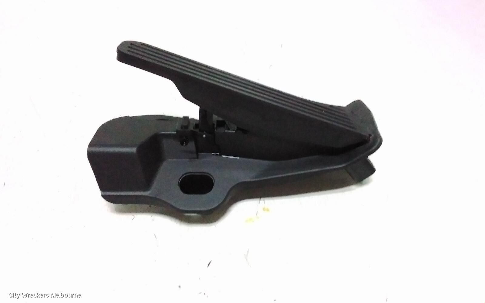 VOLKSWAGEN TIGUAN 2014 Pedal Assembly