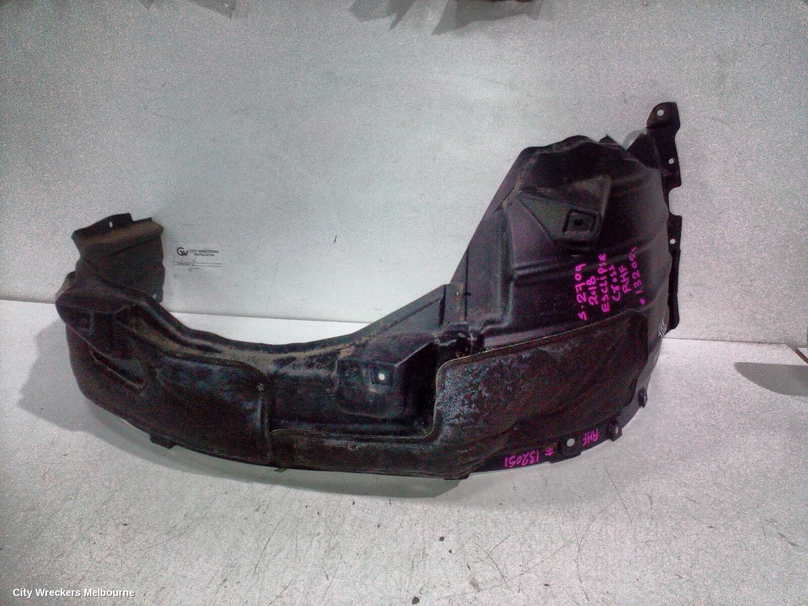 MITSUBISHI ECLIPSE CROSS 2018 Right Guard Liner