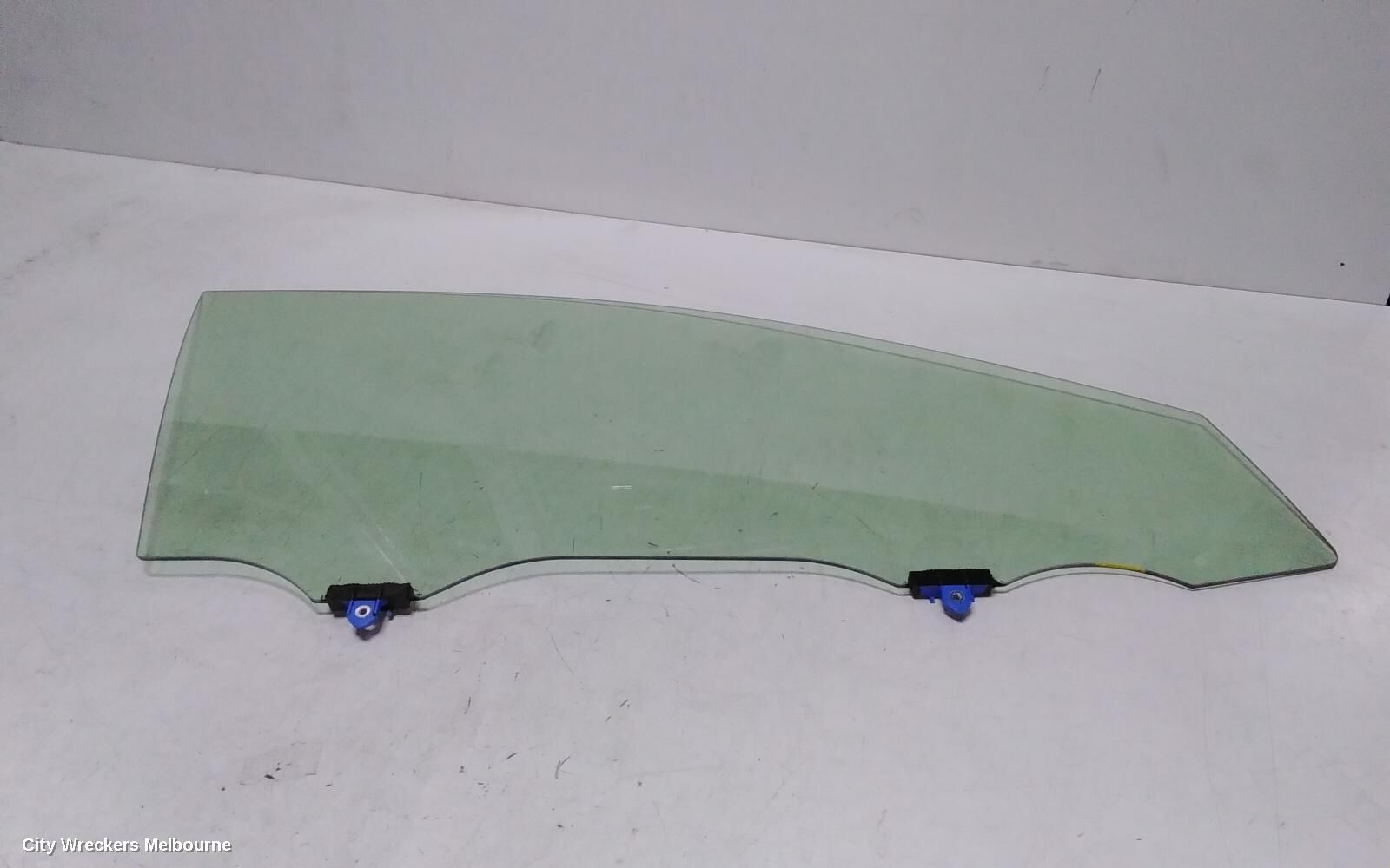 TOYOTA CAMRY 2020 Right Front Door Window
