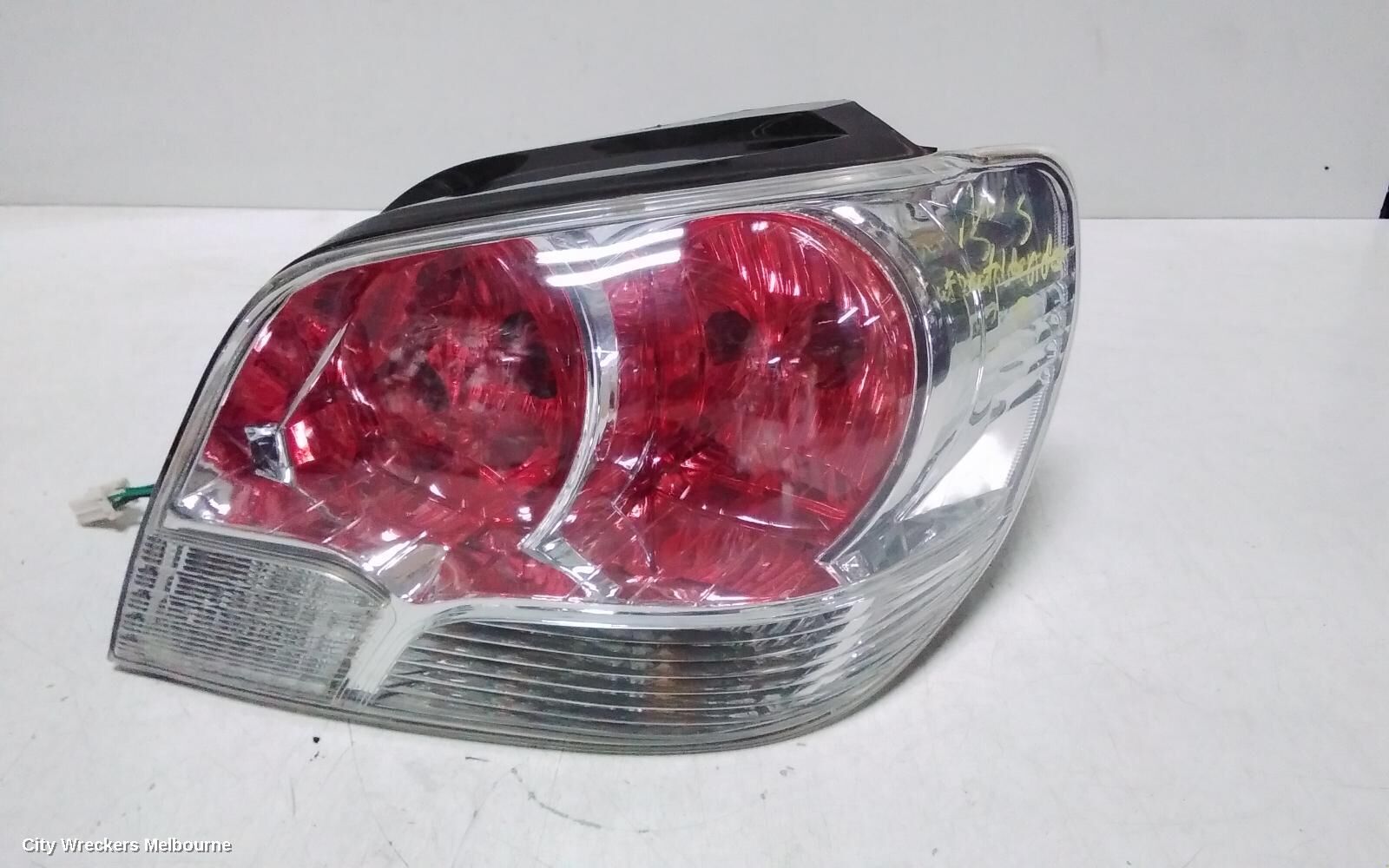 MITSUBISHI OUTLANDER 2006 Right Taillight