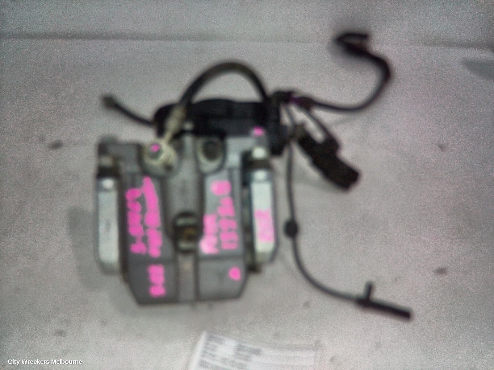 MITSUBISHI OUTLANDER 2022 Caliper