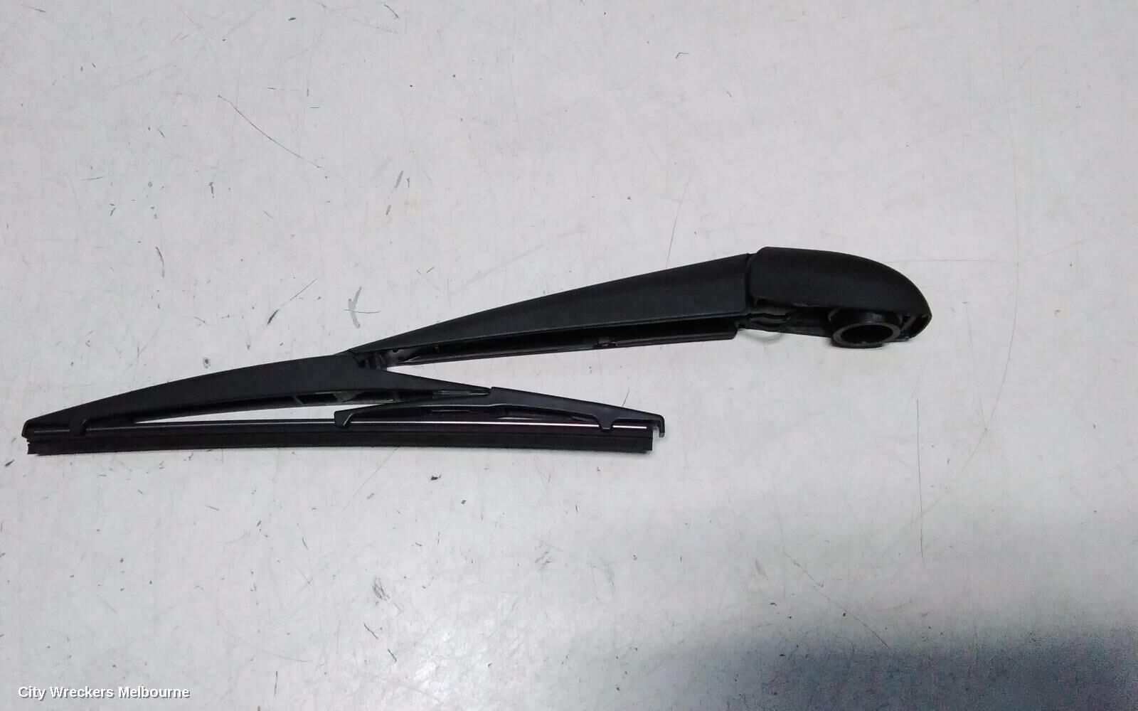 TOYOTA COROLLA CROSS 2023 Wiper Arm