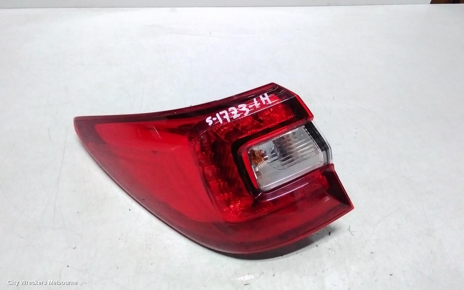 RENAULT FLUENCE 2012 Left Taillight