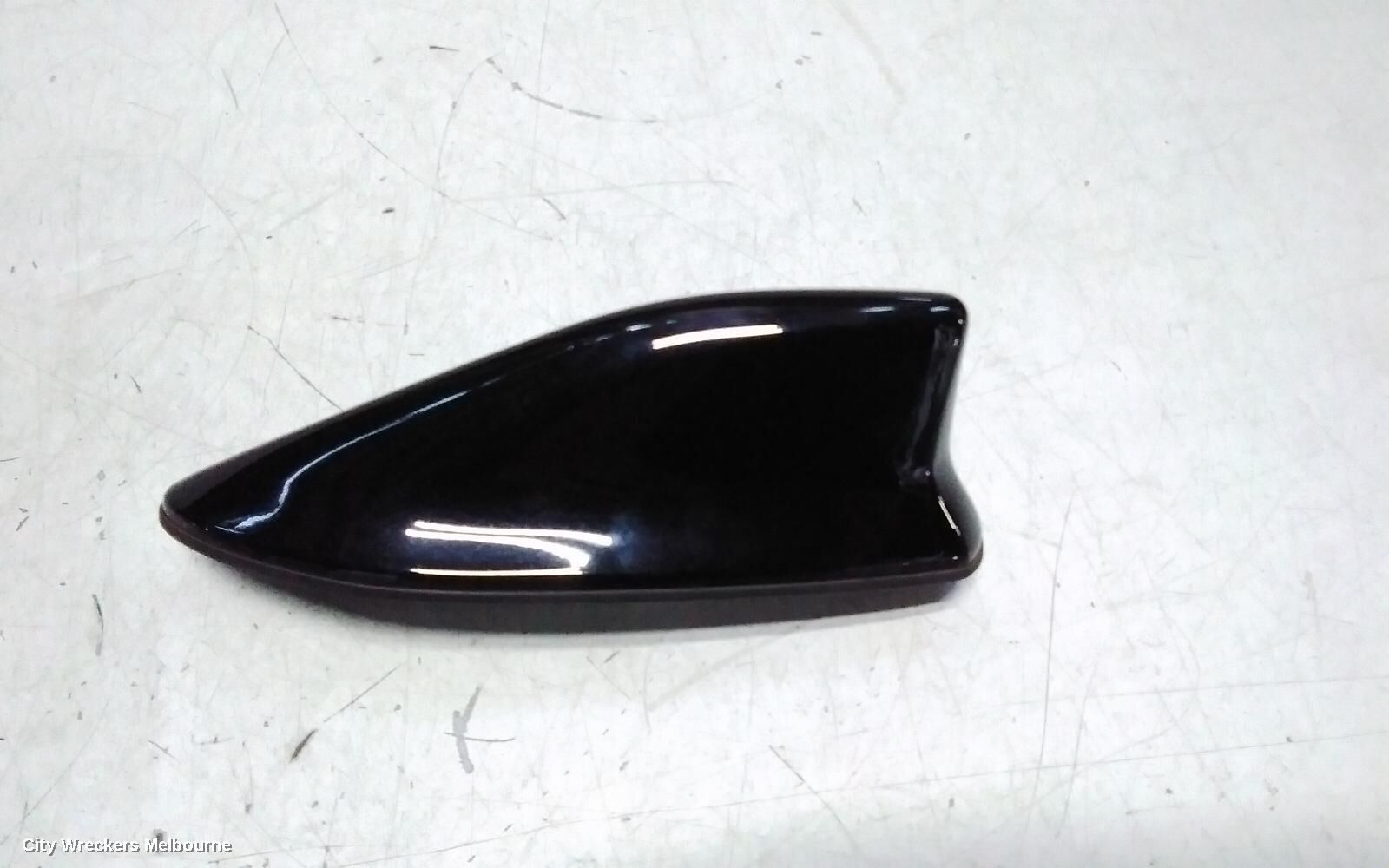 TOYOTA COROLLA 2019 Antenna