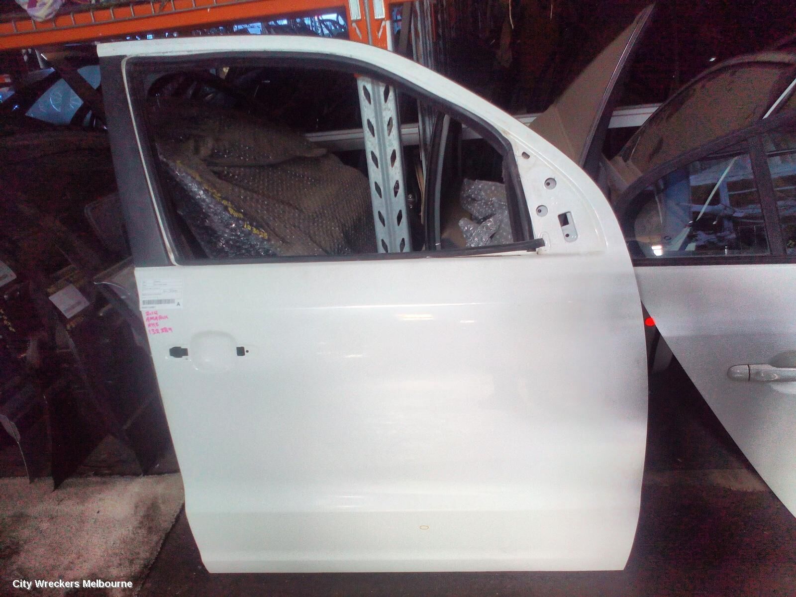 VOLKSWAGEN AMAROK 2014 Right Front Door