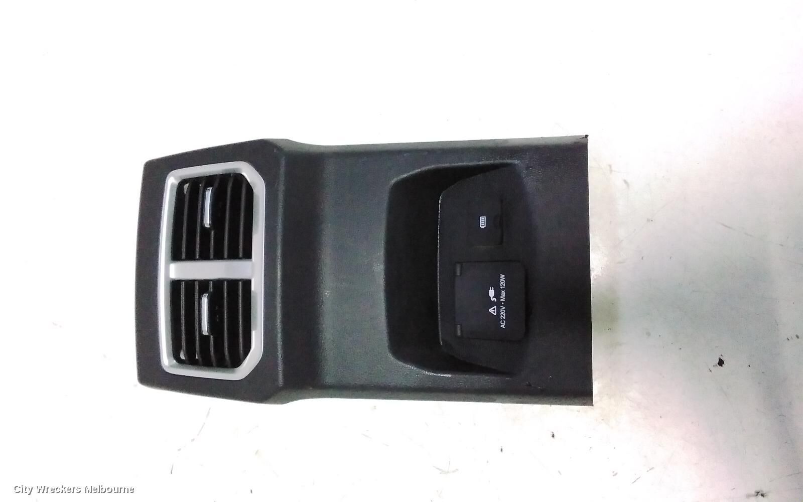 GREAT WALL CANNON UTE 2022 Trim Panel
