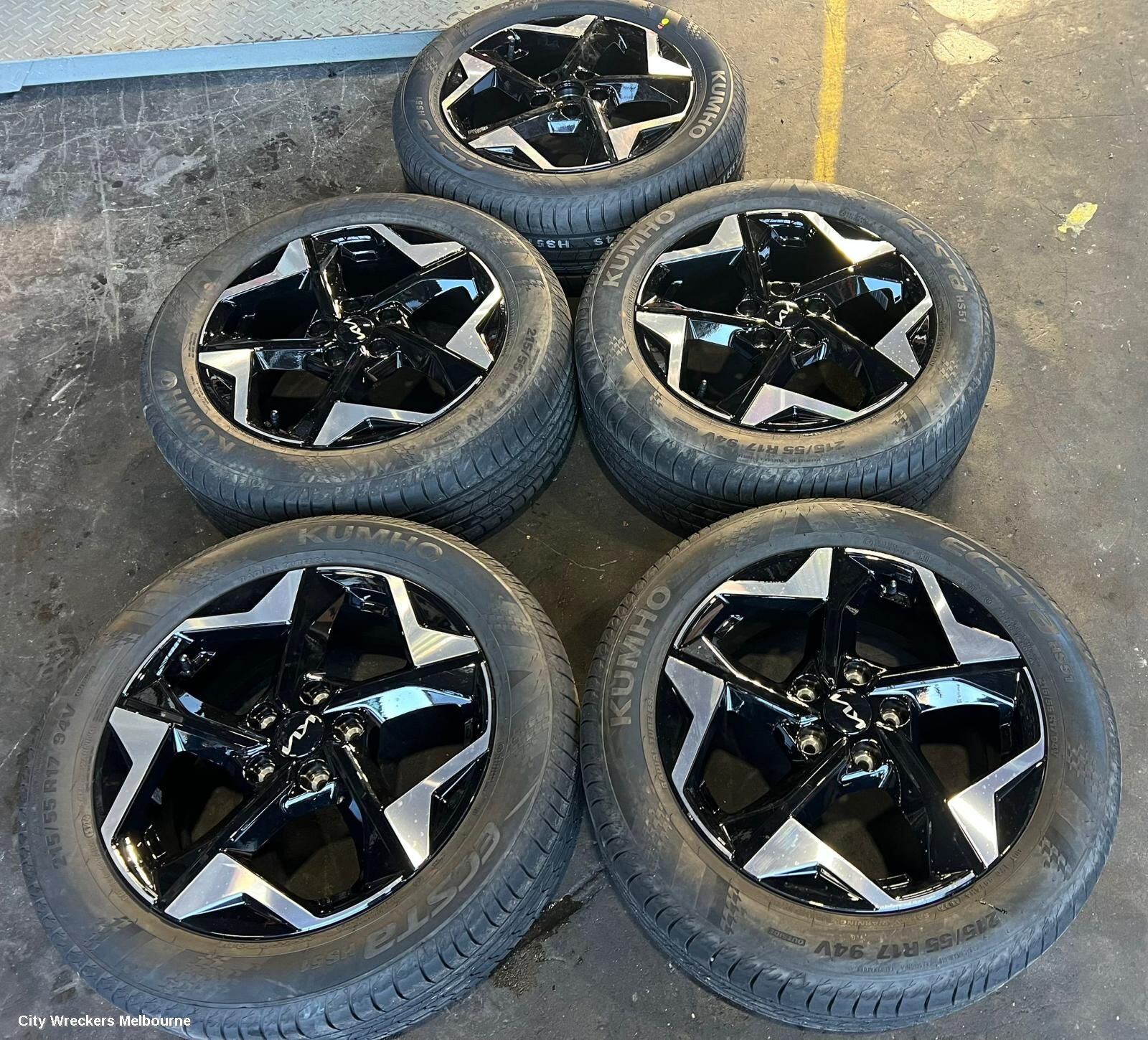 KIA SELTOS 2023 Wheel Mag