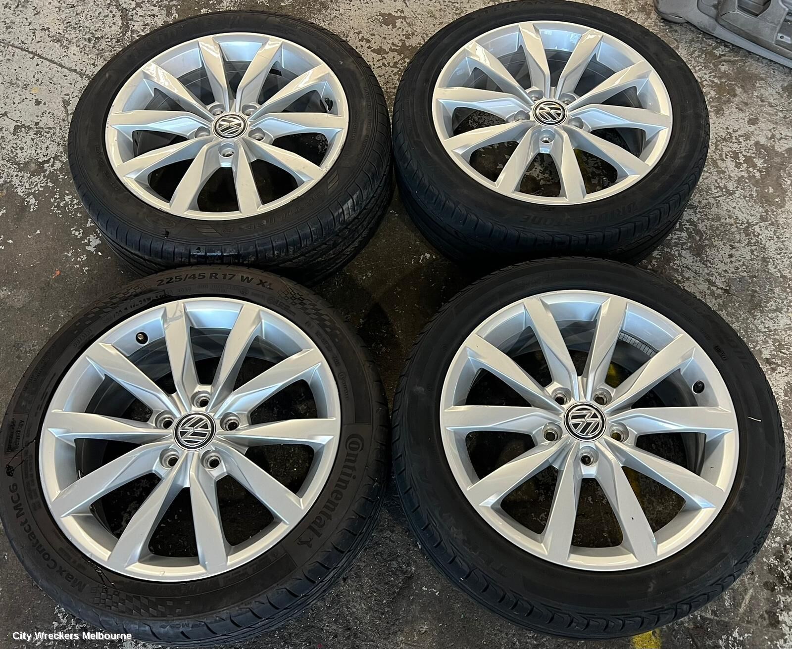 VOLKSWAGEN GOLF 2016 Wheel Mag