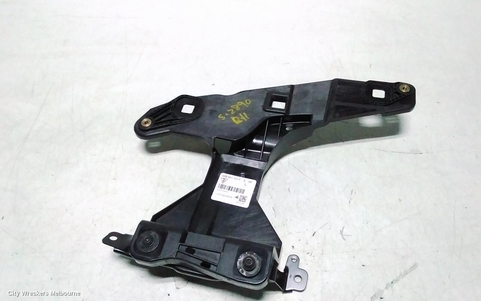 PORSCHE MACAN 2020 Misc Bracket