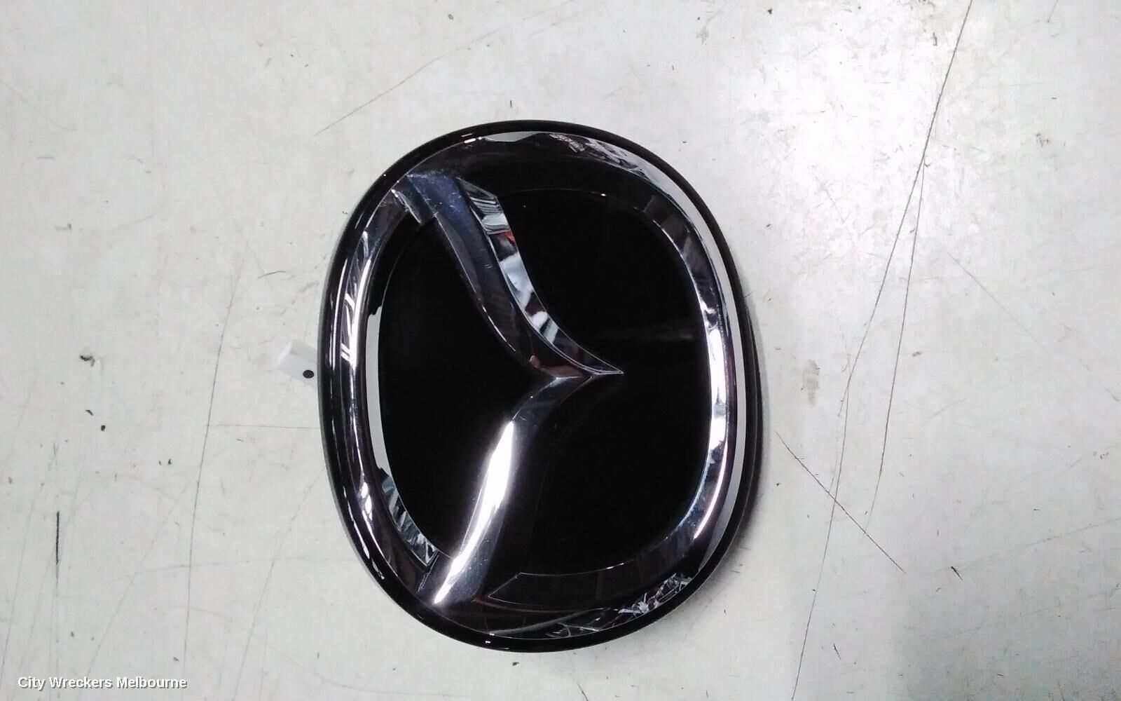 MAZDA 3 2020 Badge