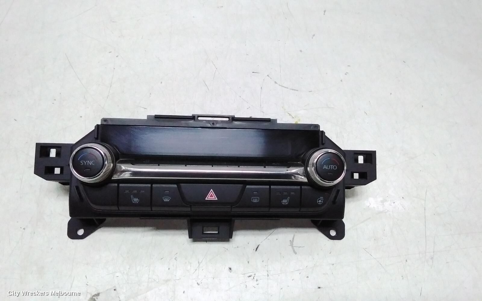 MAZDA 3 2020 Heater/Ac Controls