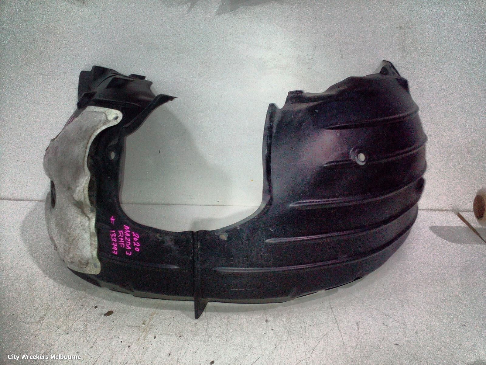 MAZDA 3 2020 Right Guard Liner