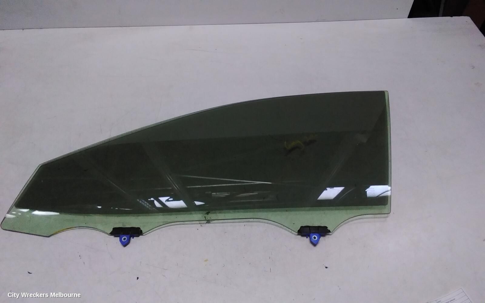 TOYOTA CAMRY 2020 Left Front Door Window
