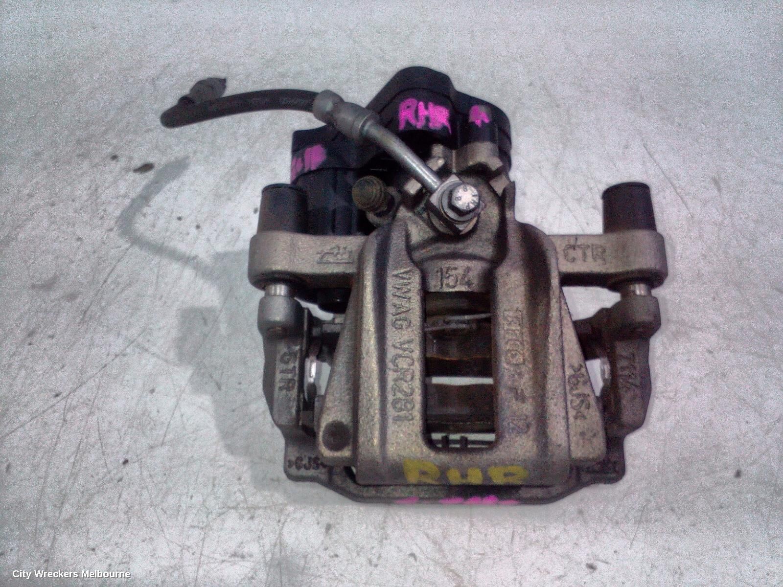 VOLKSWAGEN GOLF 2023 Caliper
