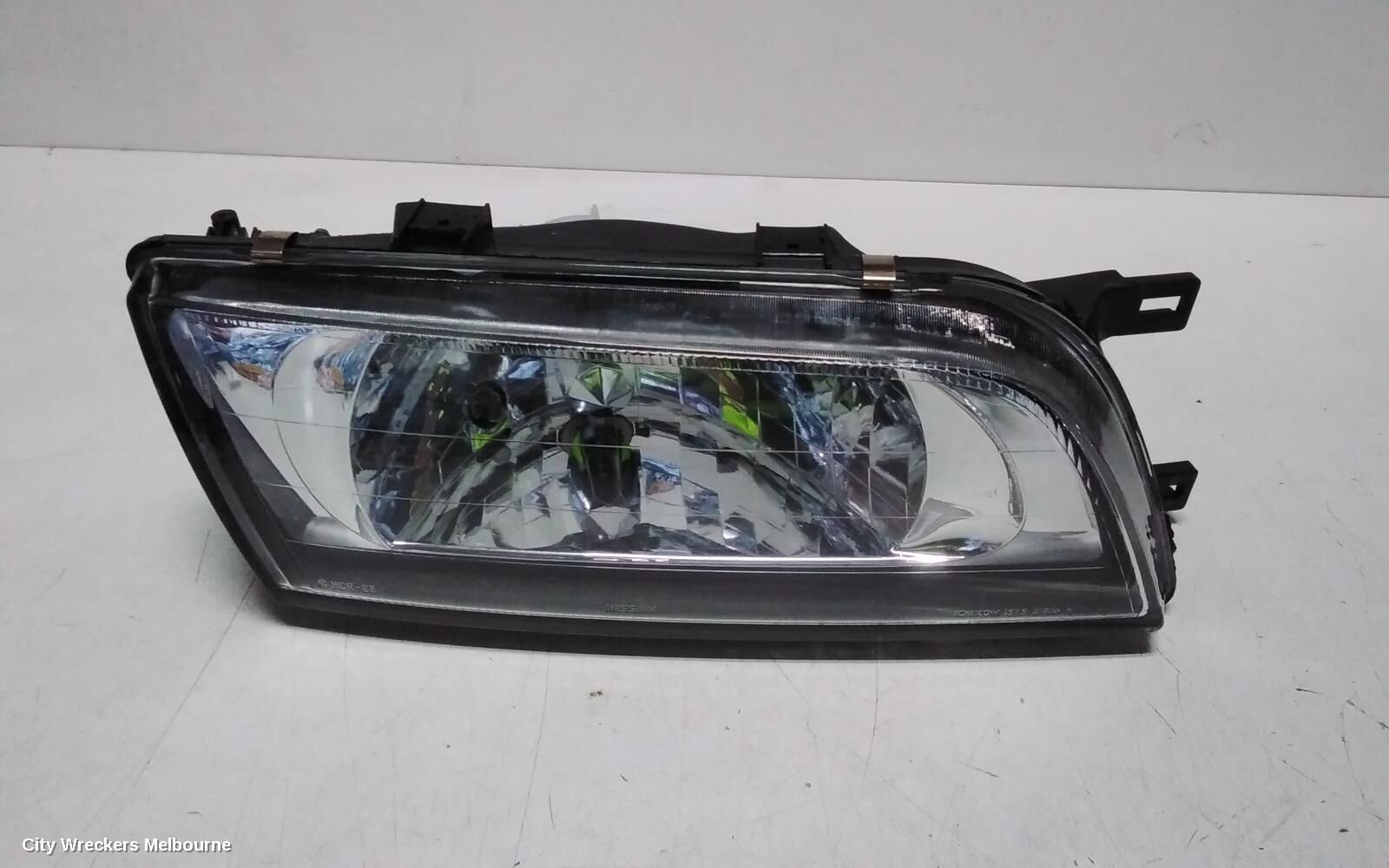 NISSAN PULSAR 2000 Right Headlamp