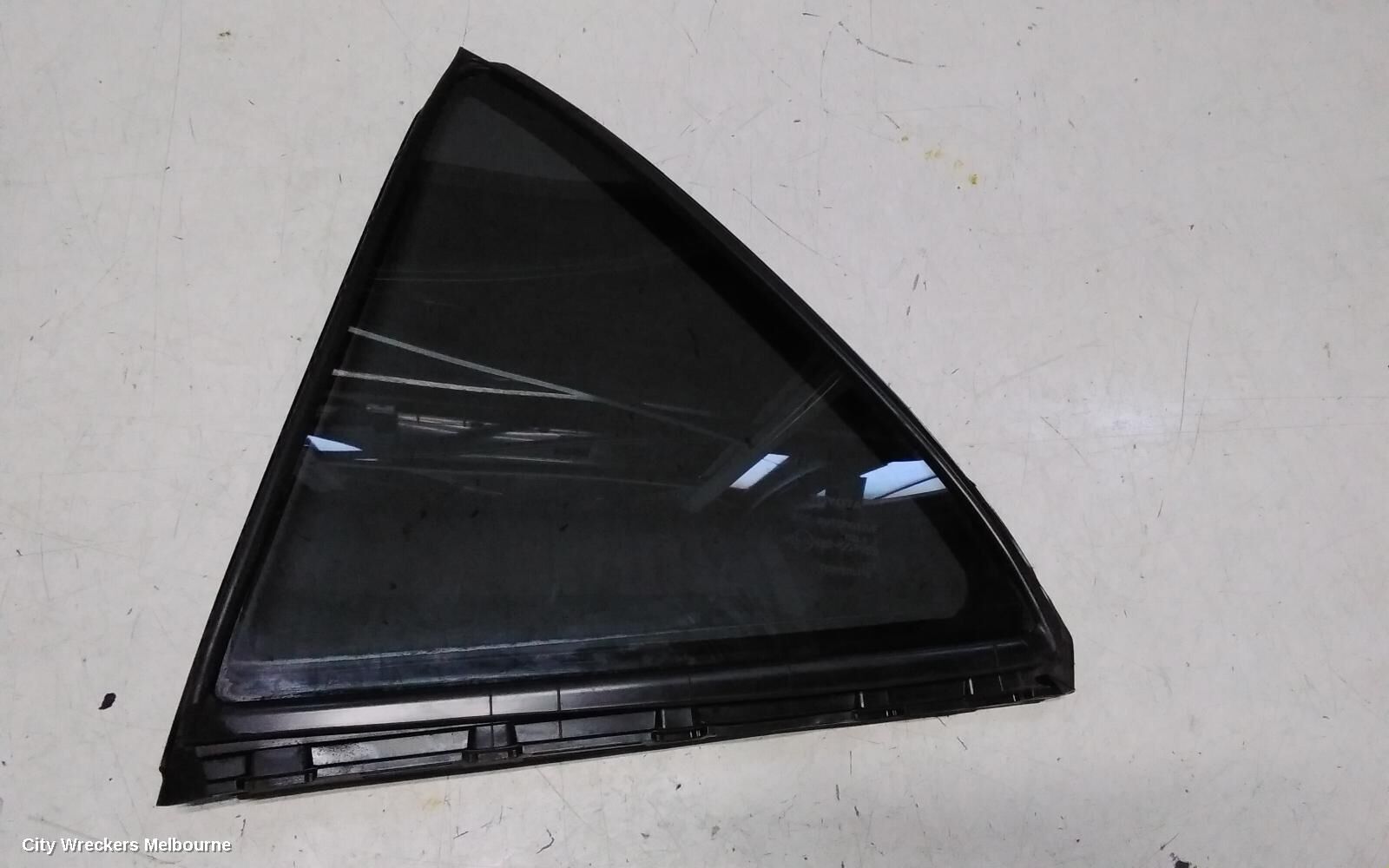 TOYOTA COROLLA 2019 Left Rear 1/4 Door Glass