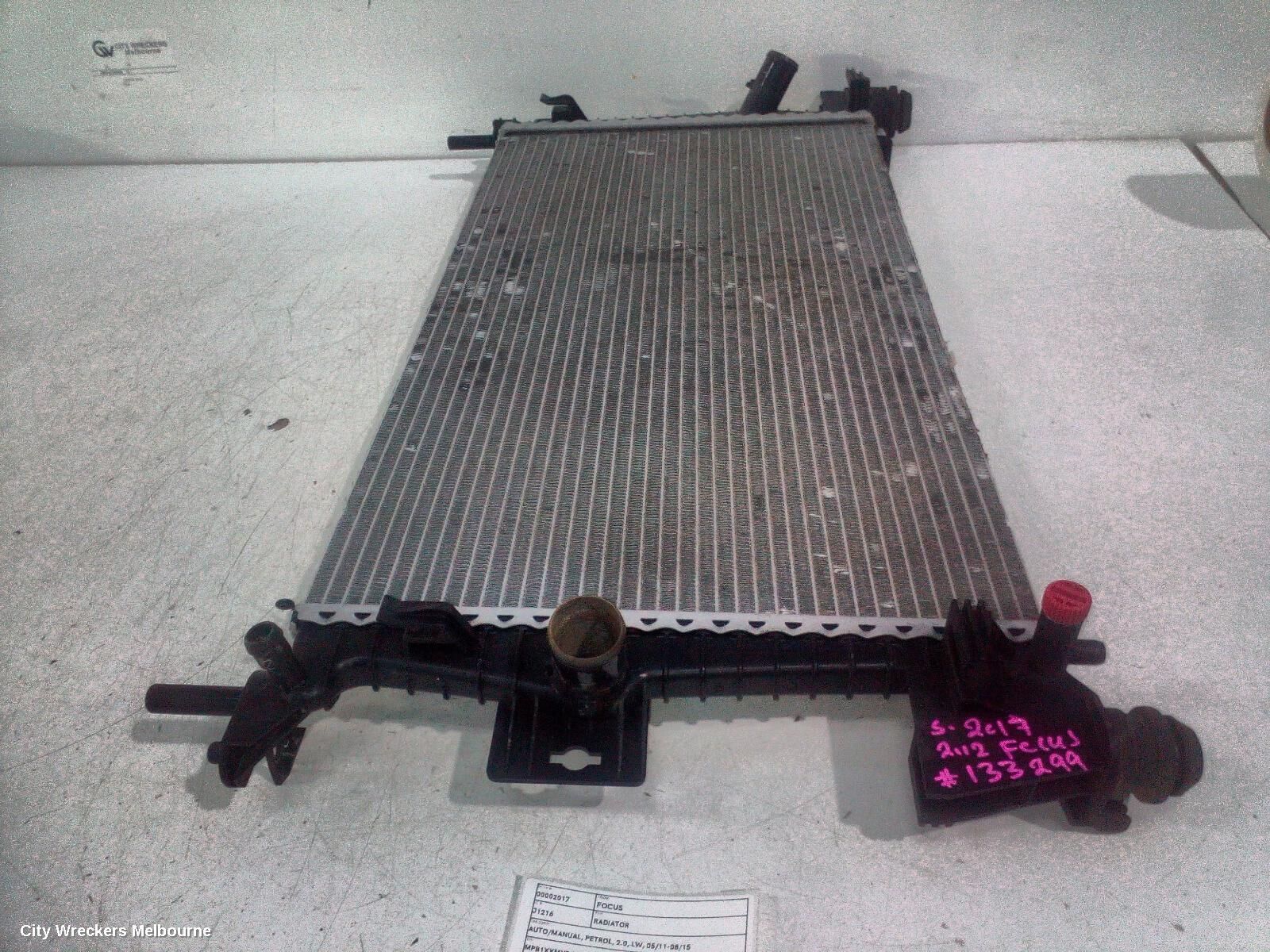 FORD FOCUS 2012 Radiator