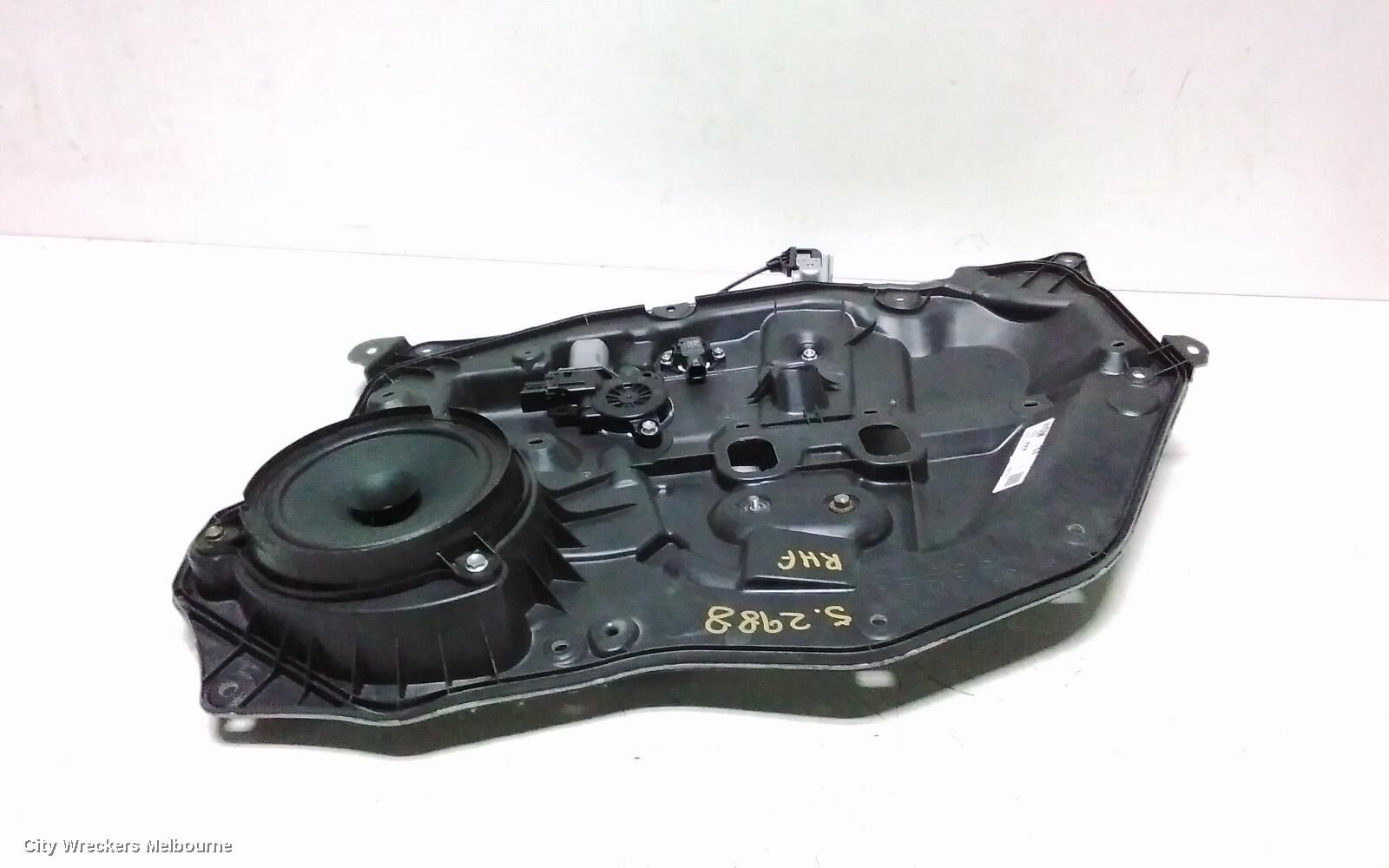 MAZDA CX3 2018 Right Front Window Reg/Motor