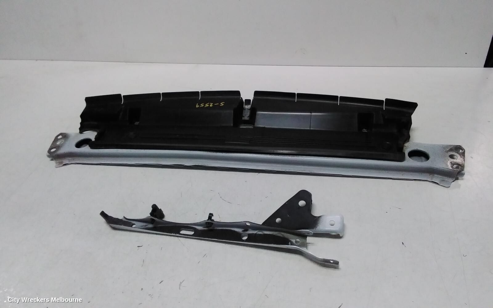 TOYOTA COROLLA 2018 Bonnet Lock/Support